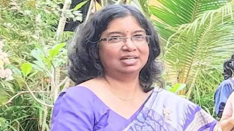 डॉक्टर को लगाया 64 लाख का चूना…IFS अधिकारी पर धोखाधड़ी का आरोप डॉक्टर को लगाया 64 लाख का चूना…IFS अधिकारी पर धोखाधड़ी का आरोप