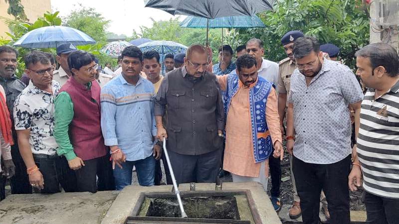 मंत्री डॉ. शाह रिंगनोद पहुंचे