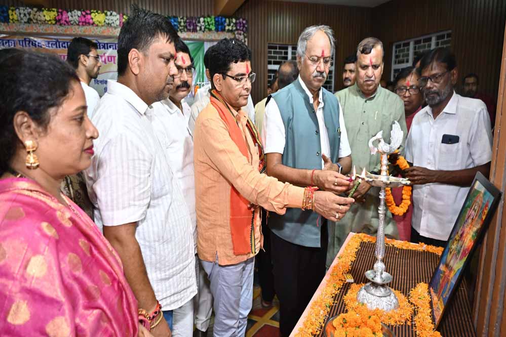 निर्माण कार्याे के साथ सांस्कृतिक विकास भी जरुरी – राजस्व मंत्री वर्मा राजस्व मंत्री टंकराम वर्मा निर्माण कार्याे के साथ सांस्कृतिक विकास भी जरुरी – राजस्व मंत्री वर्मा राजस्व मंत्री टंकराम वर्मा