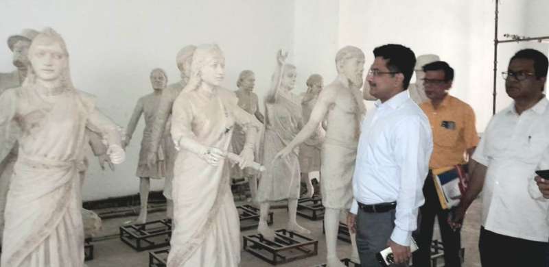 प्रमुख सचिव सोनमणि बोरा ने नवा रायपुर में निर्माणाधीन शहीद वीर नारायण सिंह संग्रहालय का किया निरीक्षण