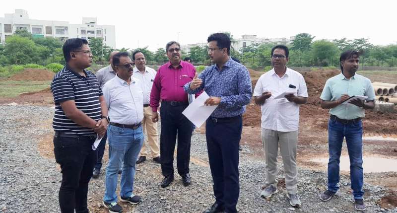 निर्माणाधीन शहीद वीर नारायण सिंह संग्रहालय एवं ट्रायबल म्यूज्यिम का प्रमुख सचिव ने किया निरीक्षण