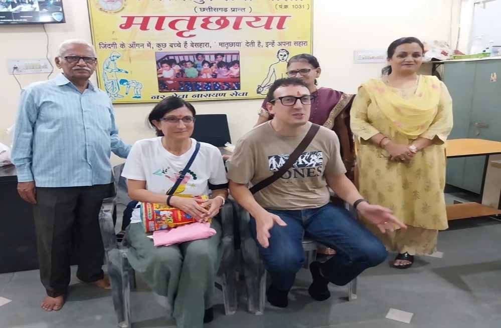 बिलासपुर की नन्ही सजल का हाथ इटली के परिवार ने थामा , अब करेगी नए जीवन की शुरुआत