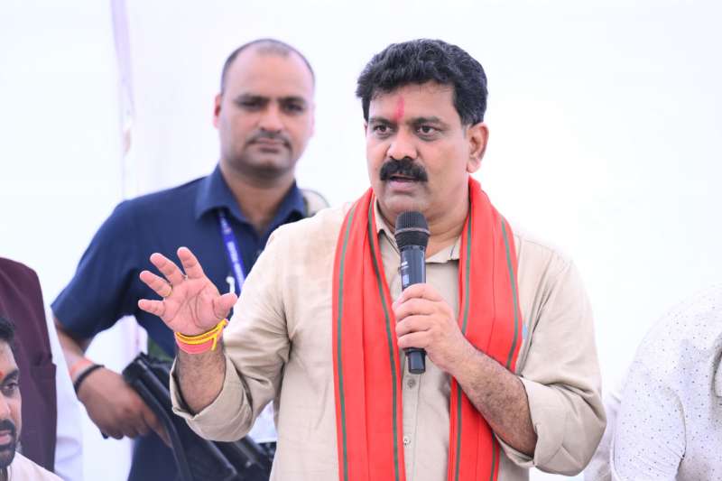 साय सरकार में ग्रामीण क्षेत्रों का विकास करना सर्वोच्च प्राथमिकता– उपमुख्यमंत्री विजय शर्मा साय सरकार में ग्रामीण क्षेत्रों का विकास करना सर्वोच्च प्राथमिकता– उपमुख्यमंत्री विजय शर्मा