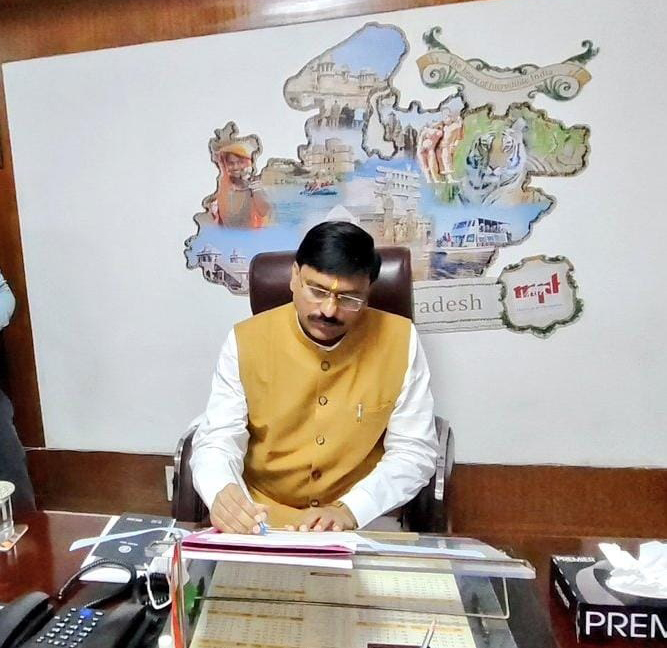 राज्य मंत्री लोधी ने किया पर्यटन निगम अध्‍यक्ष का पदभार ग्रहण