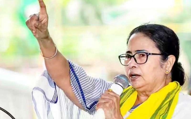ममता बनर्जी ने कहा – लोगों की खातिर इस्तीफा देने को तैयार