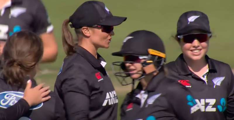 Women’s T20 World Cup: न्यूजीलैंड टीम में गेंदबाज की वापसी, 9वीं बार टूर्नामेंट खेलेंगे 2 खिलाड़ी Women’s T20 World Cup: न्यूजीलैंड टीम में गेंदबाज की वापसी, 9वीं बार टूर्नामेंट खेलेंगे 2 खिलाड़ी