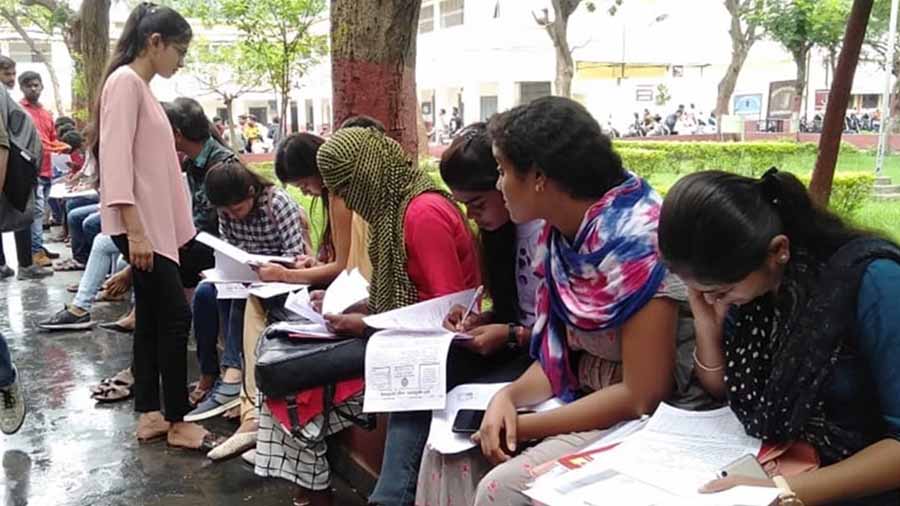 छात्रों के पास यूजी, पीजी में प्रवेश लेने का एक और मौका छात्रों के पास यूजी, पीजी में प्रवेश लेने का एक और मौका