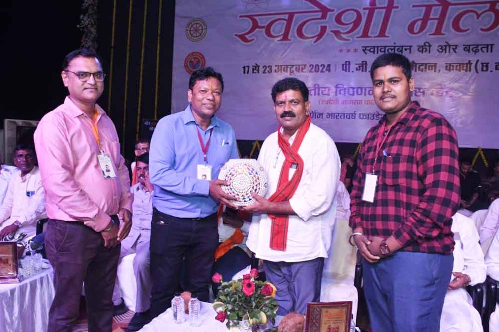 हमें अपने देश में उत्पादित वस्तुओं पर गर्व करना चाहिए – उपमुख्यमंत्री शर्मा