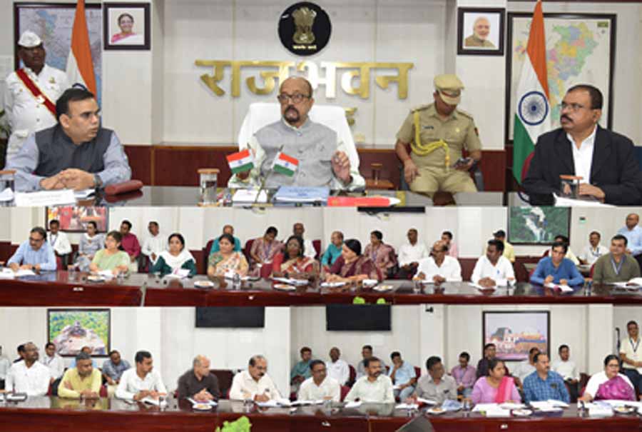 राष्ट्रपति द्रौपदी मुर्मु के प्रवास के संबंध में राज्यपाल डेका ने तैयारियों की समीक्षा की राष्ट्रपति द्रौपदी मुर्मु के प्रवास के संबंध में राज्यपाल डेका ने तैयारियों की समीक्षा की