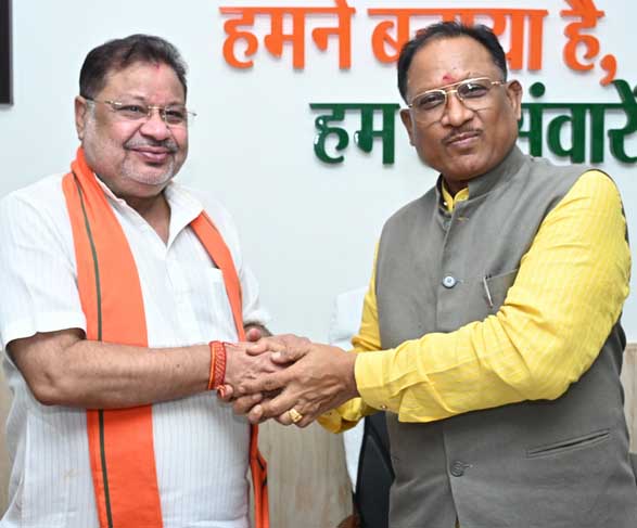 सुनील सोनी ने सीएम साय को नामांकन रैली में शामिल होने किया आमंत्रित सुनील सोनी ने सीएम साय को नामांकन रैली में शामिल होने किया आमंत्रित