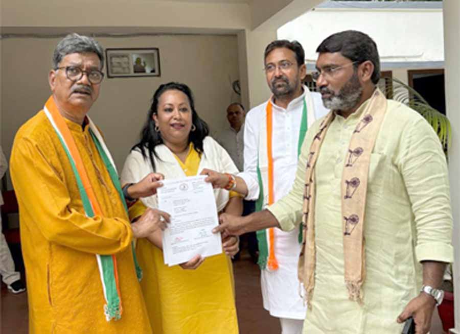 जोगी की पार्टी ने दिया कांग्रेस प्रत्याशी आकाश शर्मा को समर्थन