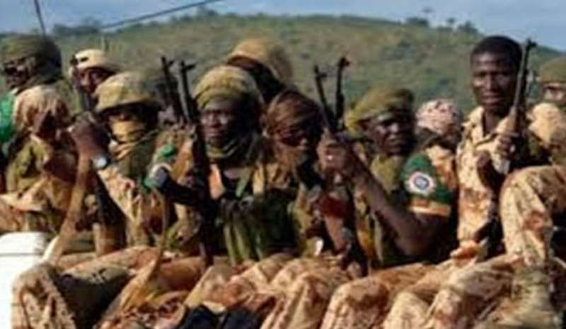 चाड के सैन्य अड्डे पर हमला, 40 सैनिकों की मौत चाड के सैन्य अड्डे पर हमला, 40 सैनिकों की मौत