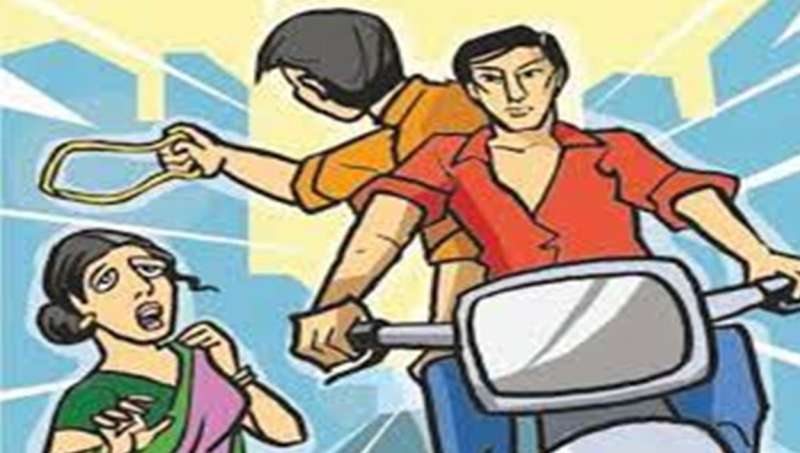 CISF की लेडी कमांडो ने चेन स्नेचिंग के प्रयास को किया नाकाम