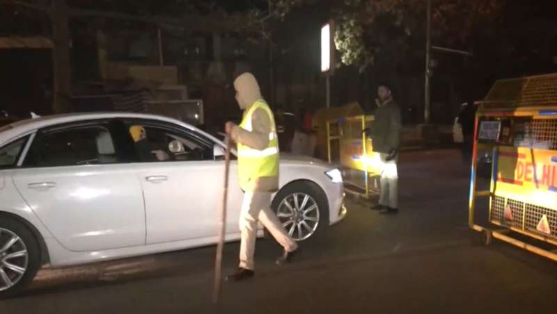 दिल्ली में आतंकी हमलों की संभावनाओं को लेकर पुलिस अलर्ट