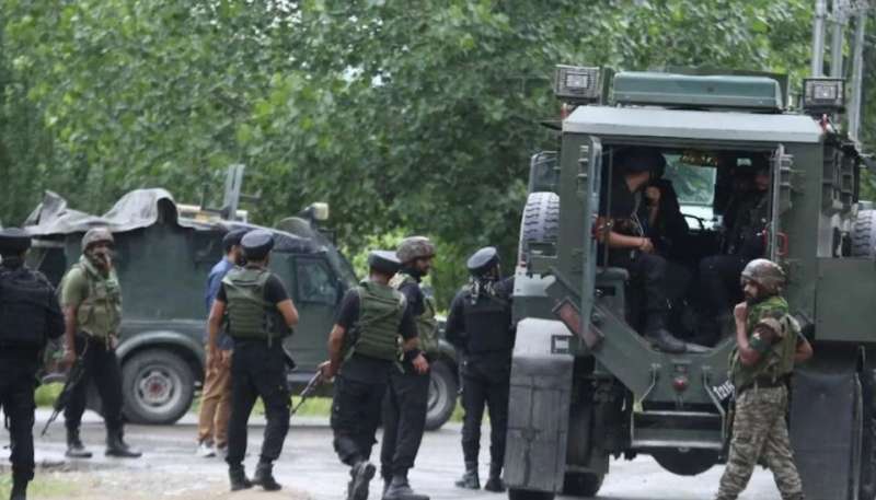 अब आंतकियों की खैर नहीं………..सेना मुकाबले में उतरे बीएमपी-2 अब आंतकियों की खैर नहीं………..सेना मुकाबले में उतरे बीएमपी-2