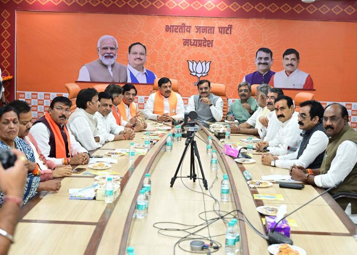 भाजपा प्रदेश की प्रदेश भाजपा कार्यालय में मीडिया से चर्चा भाजपा प्रदेश की प्रदेश भाजपा कार्यालय में मीडिया से चर्चा