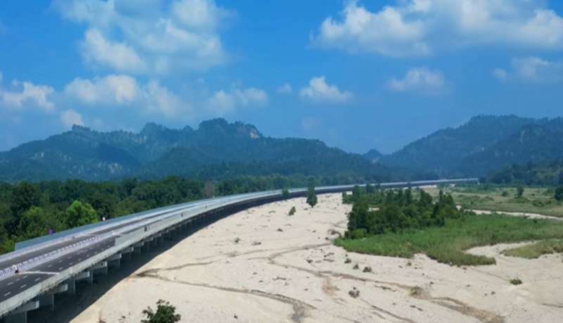 नई दिल्ली से देहरादून का सफर होगा आसान, एक्सप्रेसवे का उद्घाटन जल्द! नई दिल्ली से देहरादून का सफर होगा आसान, एक्सप्रेसवे का उद्घाटन जल्द!