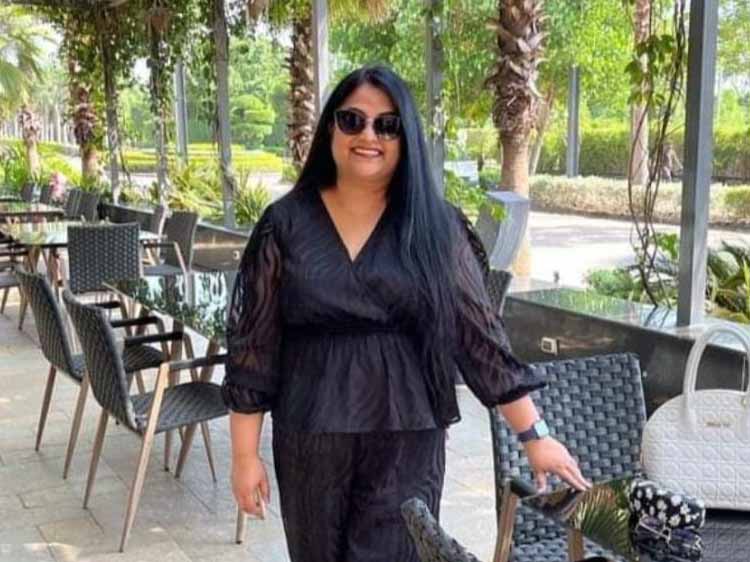 मैं आत्महत्या कर रही हूं, बताया जिम्मेदारों का नाम, सोशल मीडिया में पोस्ट वायरल मैं आत्महत्या कर रही हूं, बताया जिम्मेदारों का नाम, सोशल मीडिया में पोस्ट वायरल