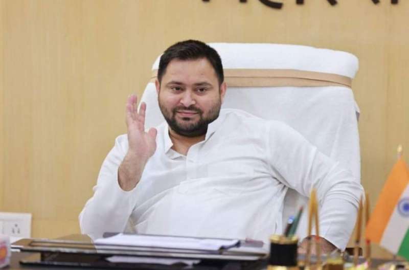 तेजस्वी का आरोप, बिहार में  कहें कि  शराबबंदी…..लेकिन हर चौक-चौराहों पर उपलब्ध