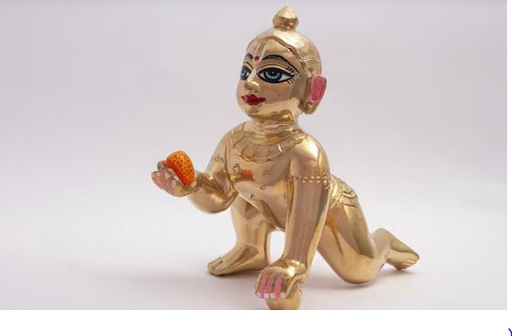 पुरानी या खंडित हो गई है घर में रखी लड्डू गोपाल की मूर्ति? तो क्या करें इस प्रतिमा का?