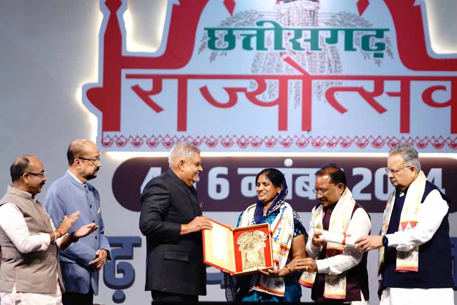 लोधी अदिति कश्यप को अमर शहीद वीरांगना अवंती बाई लोधी सम्मान मिलने पर हर्षित है समाज लोधी अदिति कश्यप को अमर शहीद वीरांगना अवंती बाई लोधी सम्मान मिलने पर हर्षित है समाज