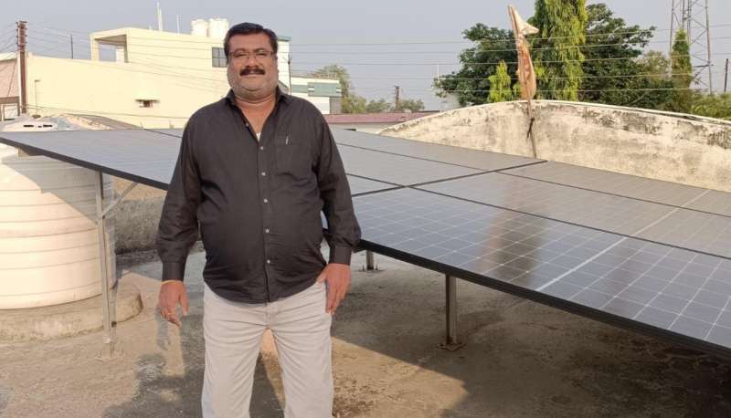 पीएम सूर्य घर योजना से मिल रही है रोशनी, हो रहा है तिहरा लाभ पीएम सूर्य घर योजना से मिल रही है रोशनी, हो रहा है तिहरा लाभ