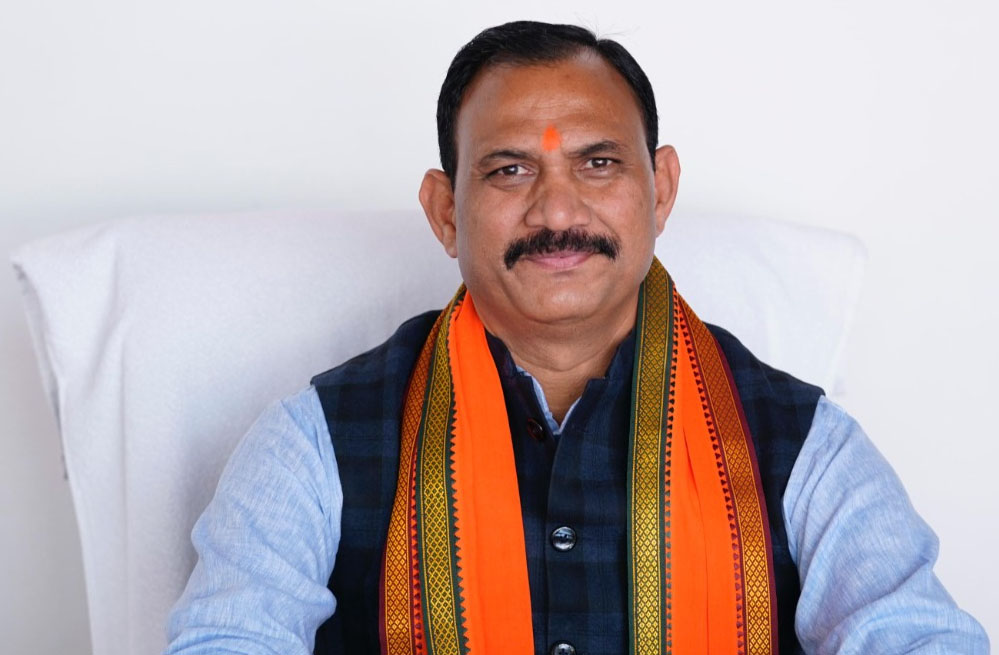 स्वास्थ्य मंत्री श्याम बिहारी जायसवाल के प्रयासों से सामुदायिक स्वास्थ्य केंद्र जनकपुर का होगा उन्नयन