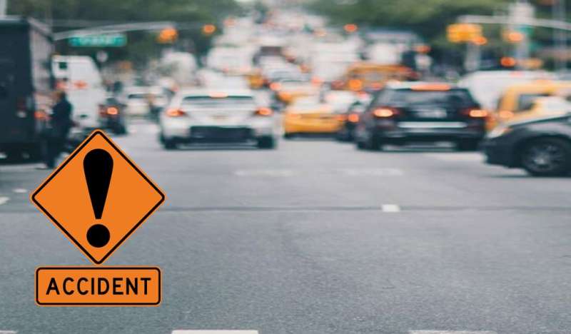 एयरपोर्ट रोड पर हुए अलसुबह हुए हादसे में दो मेडिकल छात्रो की दर्दनाक मौत एयरपोर्ट रोड पर हुए अलसुबह हुए हादसे में दो मेडिकल छात्रो की दर्दनाक मौत