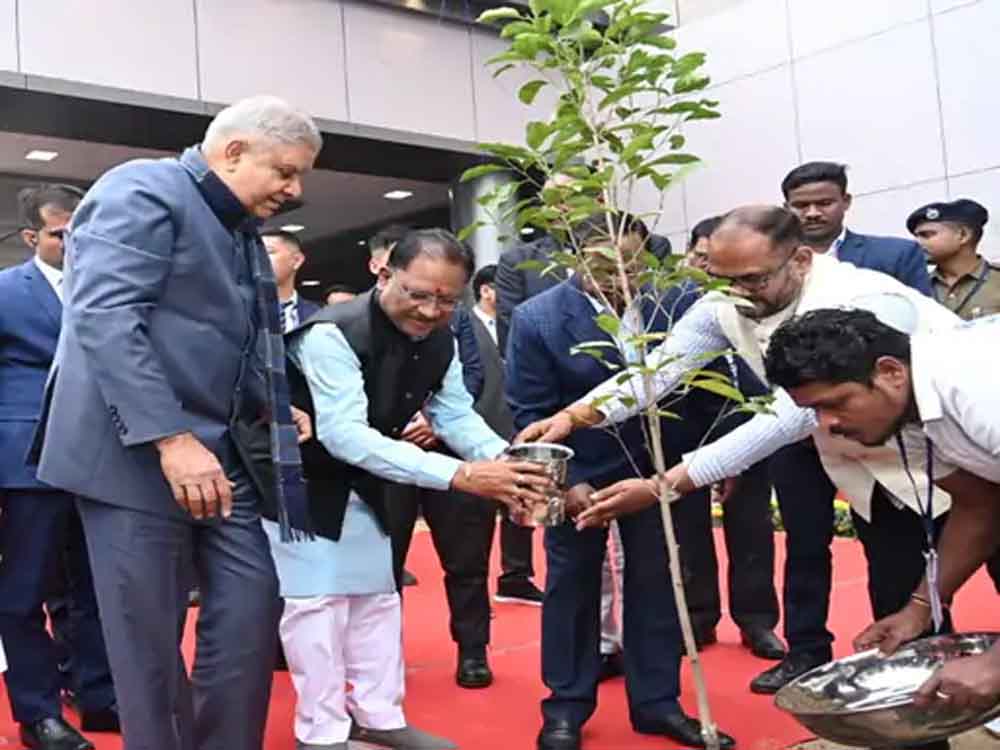 छत्तीसगढ़-रायपुर में राज्योत्सव का समापन समारोह आज, उप राष्ट्रपति जगदीप धनखड़ होंगे शामिल छत्तीसगढ़-रायपुर में राज्योत्सव का समापन समारोह आज, उप राष्ट्रपति जगदीप धनखड़ होंगे शामिल