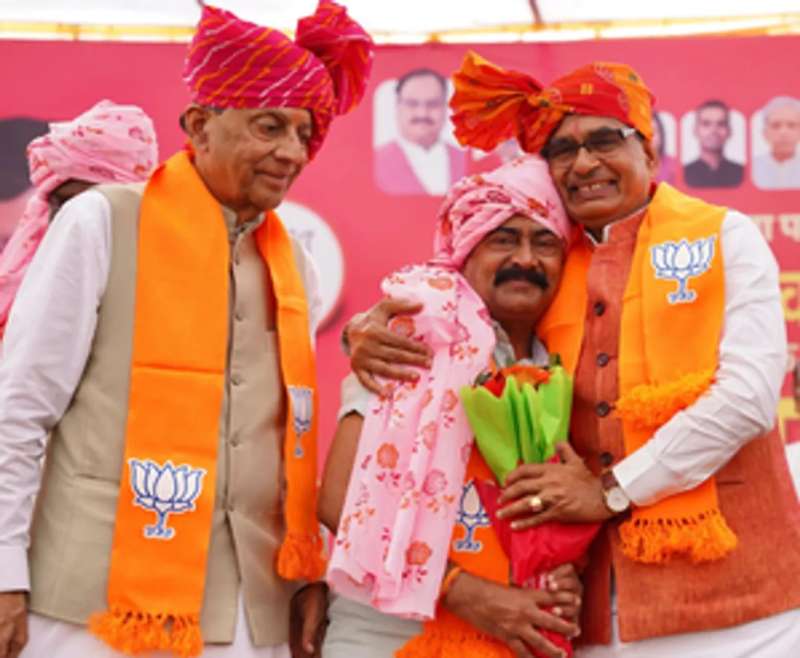पूर्व मुख्यमंत्री कैलाश जोशी के पुत्र दीपक की भाजपा में वापसी