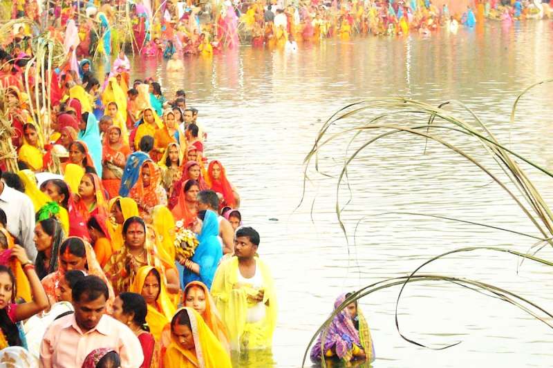 छठ पूजा की तैयारियों को लेकर महापौर ने की समीक्षा छठ पूजा की तैयारियों को लेकर महापौर ने की समीक्षा