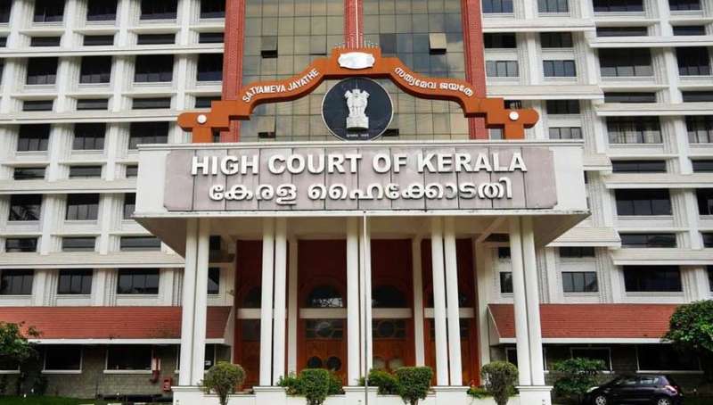 हाईकोर्ट ने साजी चेरियन के खिलाफ दिए जांच के आदेश, संविधान अपमान मामला फिर गर्माया हाईकोर्ट ने साजी चेरियन के खिलाफ दिए जांच के आदेश, संविधान अपमान मामला फिर गर्माया