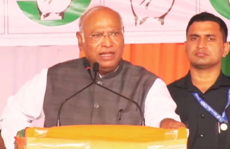 हिमाचल प्रदेश में कांग्रेस की सभी इकाइयां भंग 