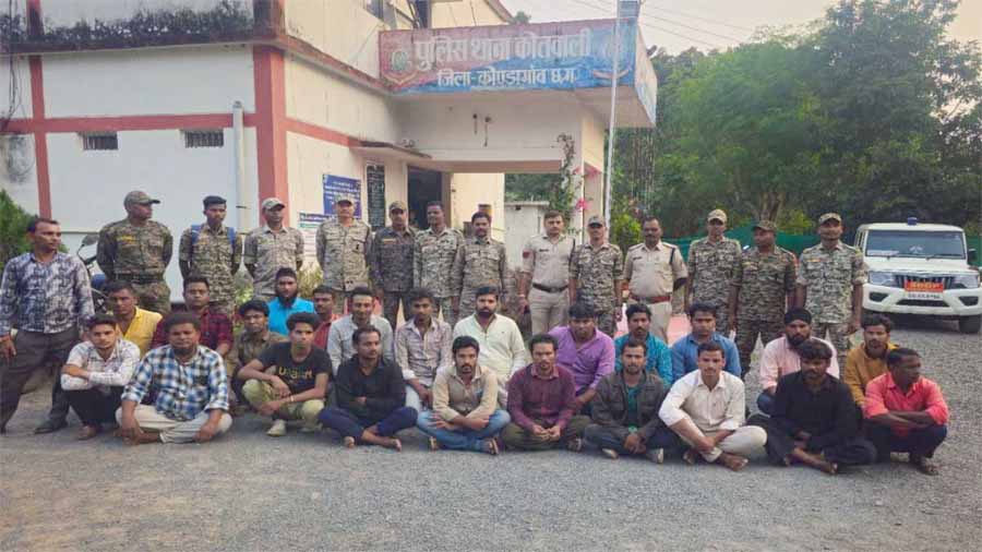 कोंडागांव जिले में बढ़ते अपराधों पर अंकुश लगाने, 23 संदिग्धों को भेजा जेल कोंडागांव जिले में बढ़ते अपराधों पर अंकुश लगाने, 23 संदिग्धों को भेजा जेल