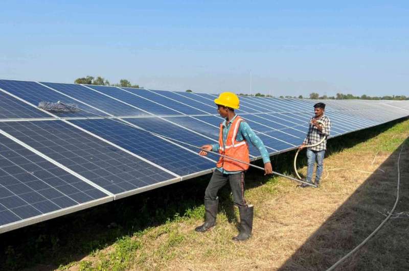 मुरैना में बनेगा देश का पहला सोलर पावर स्टोरेज प्लांट