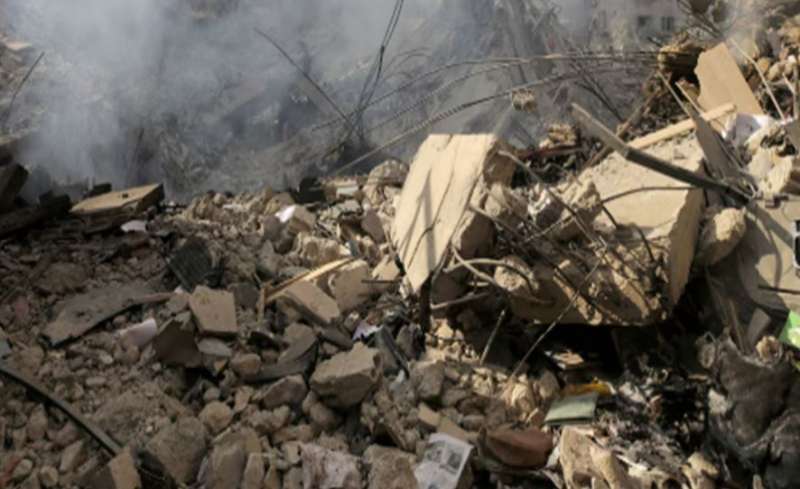इस्राइल का बेरूत पर हवाई हमला, आठ मंजिला इमारत ध्वस्त इस्राइल का बेरूत पर हवाई हमला, आठ मंजिला इमारत ध्वस्त