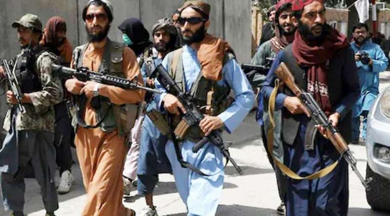 अमेरिकी हथियार आंतकियों के पास…………….. सुरक्षाबल के माथे पर चिंता की लकीर अमेरिकी हथियार आंतकियों के पास…………….. सुरक्षाबल के माथे पर चिंता की लकीर