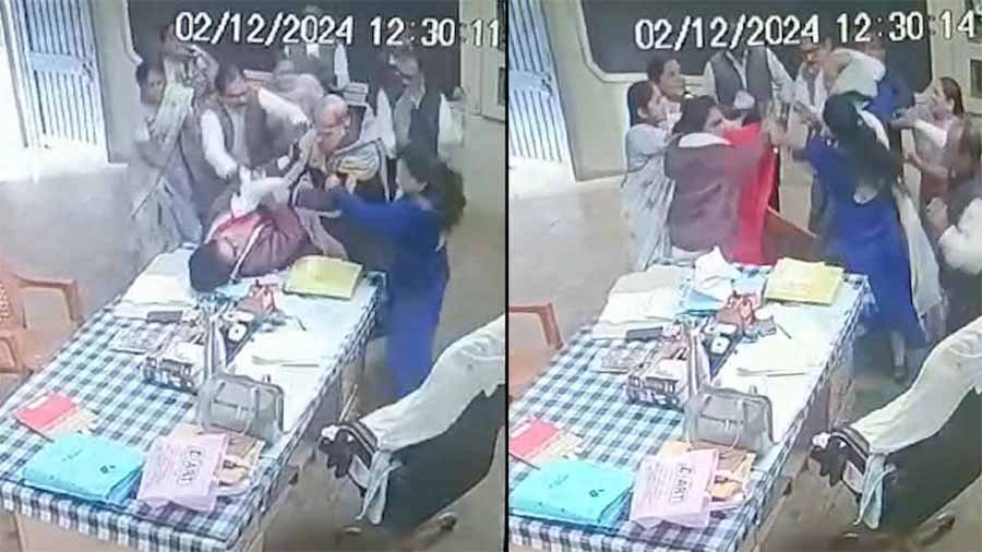 अभनपुर में महिला बीईओ के साथ प्रधान पाठक के बीच हुई हाथापाई अभनपुर में महिला बीईओ के साथ प्रधान पाठक के बीच हुई हाथापाई