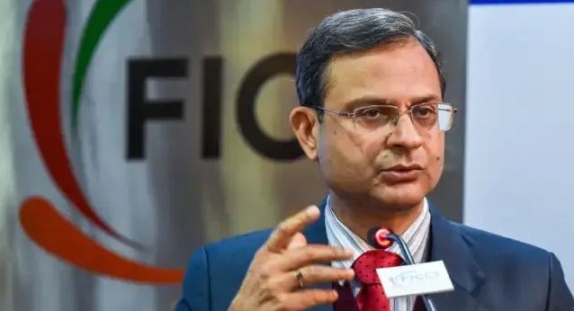 आरबीआई के नए गवर्नर मल्होत्रा के लिए ये पहली गुड न्यूज, मंहगाई हुई कम आरबीआई के नए गवर्नर मल्होत्रा के लिए ये पहली गुड न्यूज, मंहगाई हुई कम