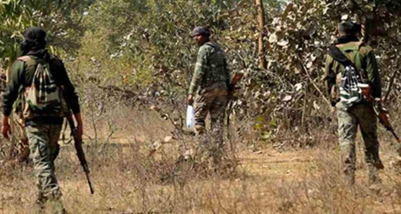 छत्तीसगढ़-तेलंगाना बॉर्डर पर मुठभेड़ में सात नक्सली ढेर, हथियार बरामद