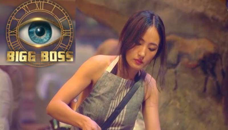 Bigg Boss 18: टाइम गॉड बनने के लिए चूम दरांग के फैसले से मचा बवाल, प्रतियोगियों ने जताई नाराजगी Bigg Boss 18: टाइम गॉड बनने के लिए चूम दरांग के फैसले से मचा बवाल, प्रतियोगियों ने जताई नाराजगी