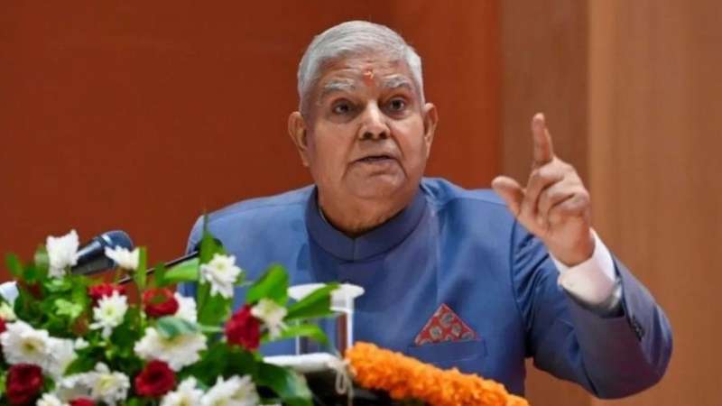 धनखड़ के खिलाफ अविश्वास प्रस्ताव पर सियासी घमासान