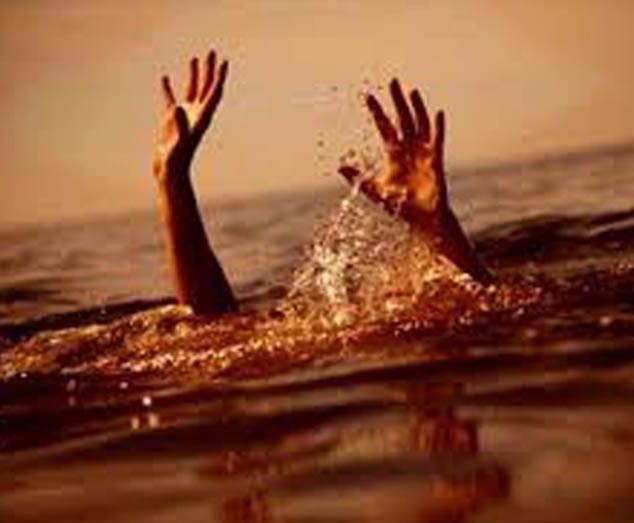 निर्माणाधीन मल्टी के पास बने तालाब में डूबने से 12 साल के मासूम की मौत निर्माणाधीन मल्टी के पास बने तालाब में डूबने से 12 साल के मासूम की मौत