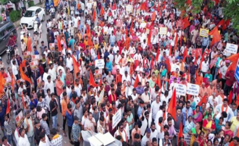 बांग्लादेश के खिलाफ लाखों हिन्दू सड़कों पर उतरे, बड़े पैमाने पर हुआ प्रदर्शन