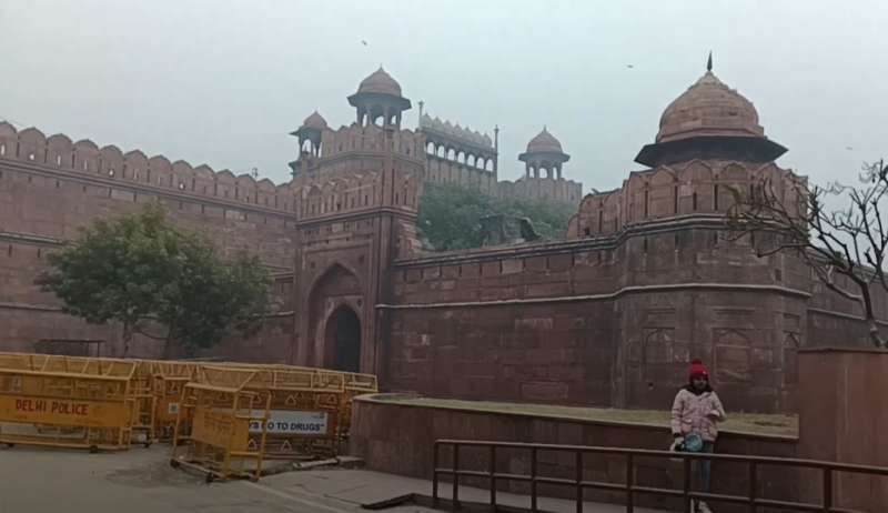 दिल्ली-NCR समेत उत्तर भारत में शीतलहर का आगाज, क्रिसमस तक ठंड और बढ़ेगी दिल्ली-NCR समेत उत्तर भारत में शीतलहर का आगाज, क्रिसमस तक ठंड और बढ़ेगी