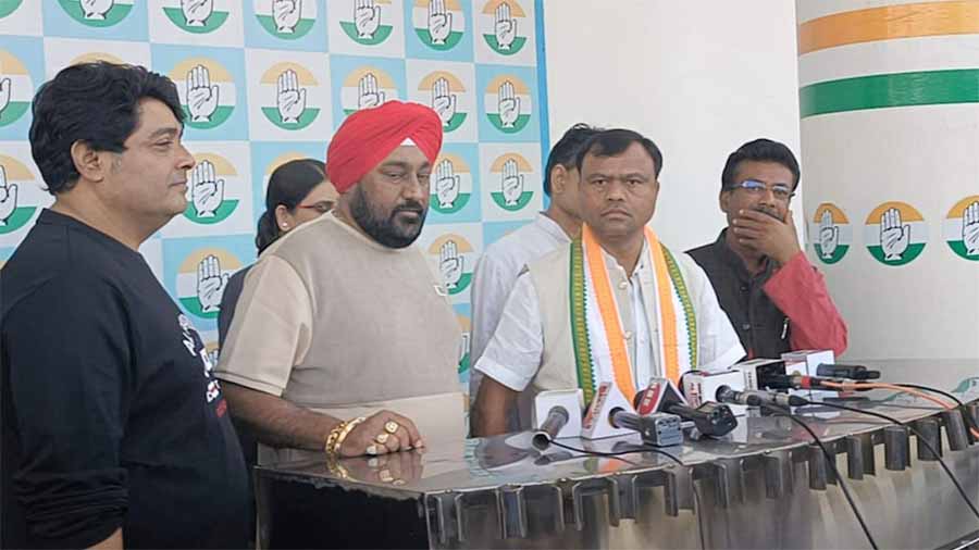 नगरीय निकाय चुनाव: जनता के हित में और नगर के विकास पर होगा घोषणा पत्र: दीपक बैज नगरीय निकाय चुनाव: जनता के हित में और नगर के विकास पर होगा घोषणा पत्र: दीपक बैज