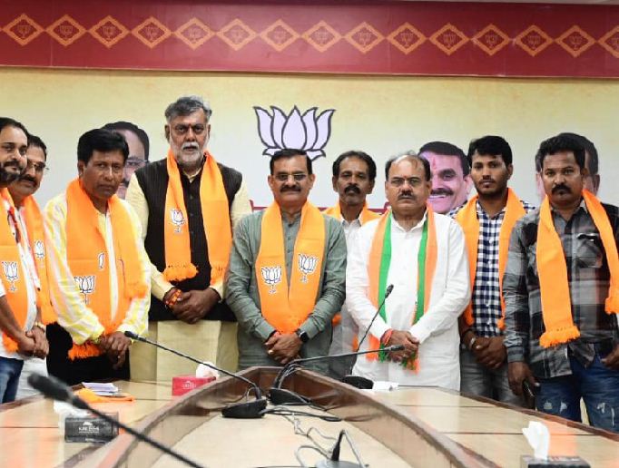 जिलाध्यक्षों के कारण अटका प्रदेशाध्यक्ष का चुनाव