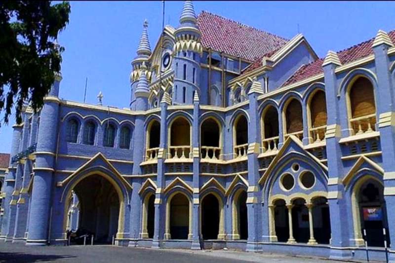 मप्र हाईकोर्ट में जजों की कमी का असर: 4 लाख 62 हजार केस पेंडिंग मप्र हाईकोर्ट में जजों की कमी का असर: 4 लाख 62 हजार केस पेंडिंग