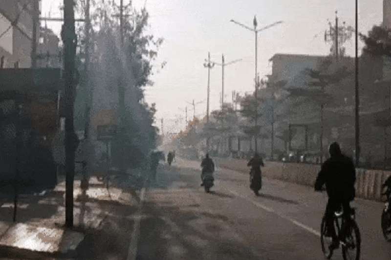 हवा ने रुख बदला…दिन की ठंड गायब हवा ने रुख बदला…दिन की ठंड गायब