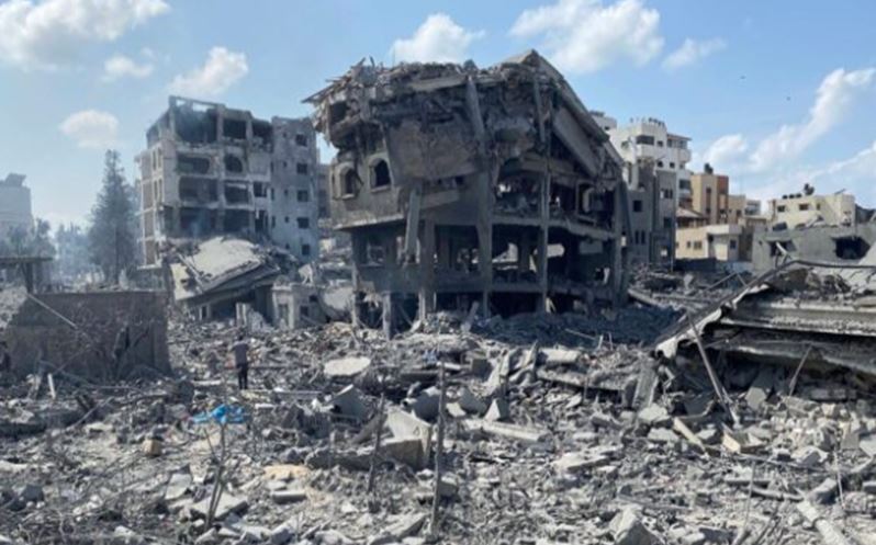 हमास ने रेड क्रॉस को सौंपे दो बंधक, मार्च तक युद्धविराम का पहला चरण जारी रहेगा हमास ने रेड क्रॉस को सौंपे दो बंधक, मार्च तक युद्धविराम का पहला चरण जारी रहेगा